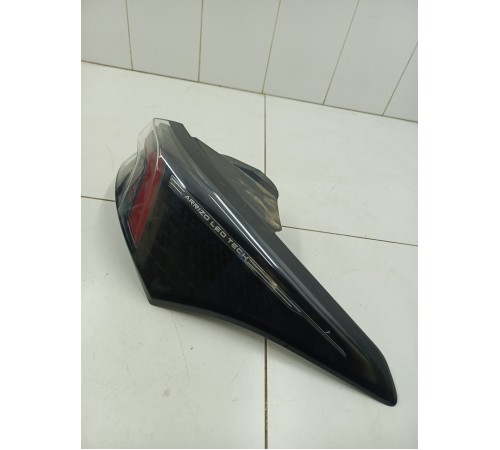 Фонарь задний правый внешний