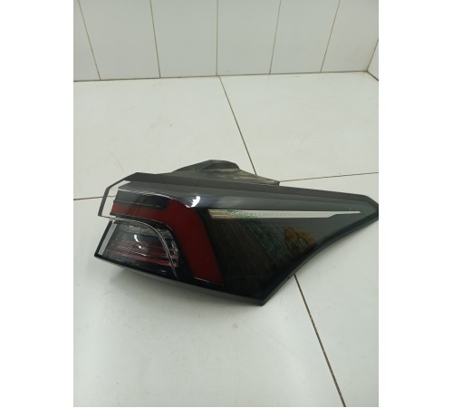 Фонарь задний правый внешний