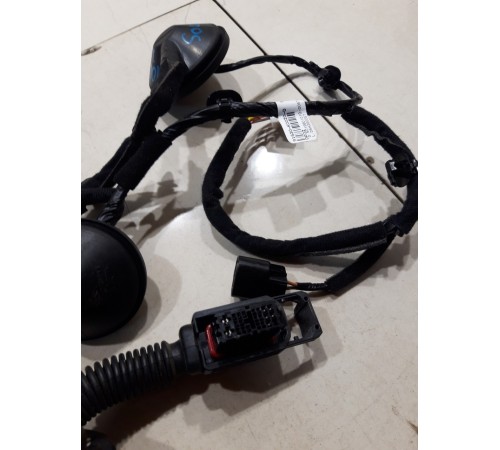 Электропроводка двери (задняя правая)