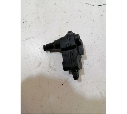 Актуатор лючка бензобака