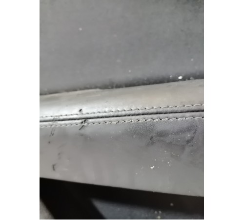 Обшивка двери передняя левая