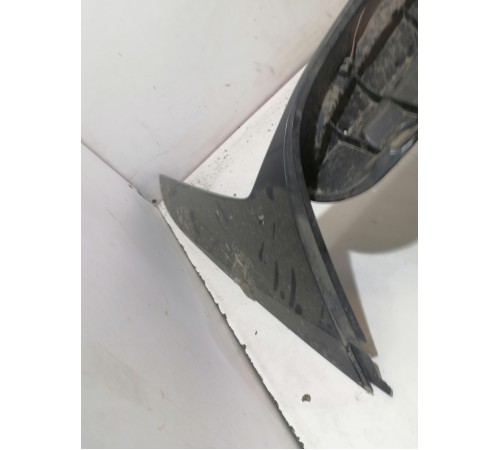 Накладка крышки багажника со стоп сигналом