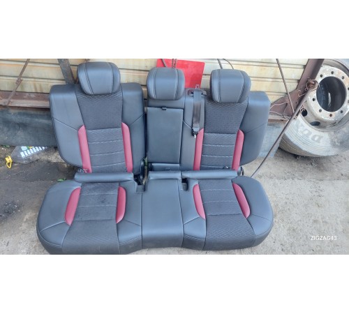 Задний ряд сидений