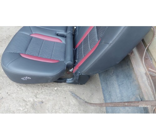 Задний ряд сидений