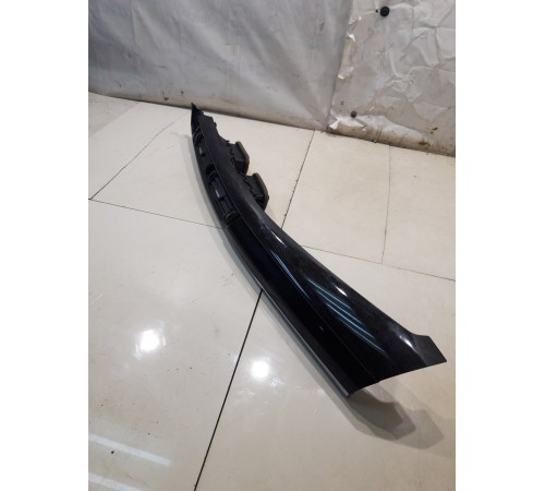 Накладка торпедо (центральная)