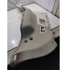 Обшивка багажника (задняя, правая)