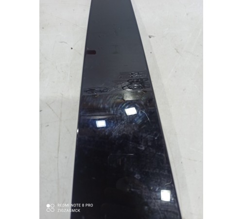 Накладка двери (передняя правая)