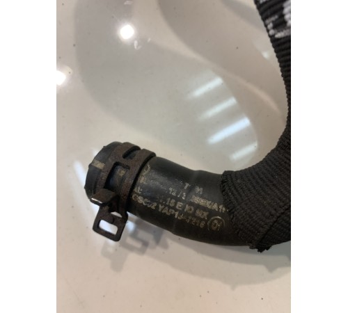 Патрубок системы охлаждения