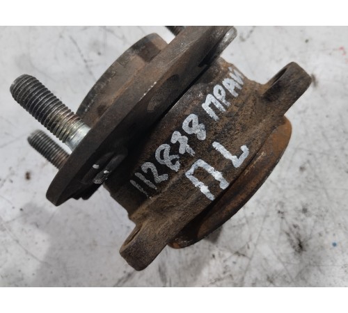 Ступица передняя левая