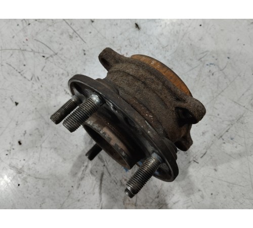 Ступица передняя левая