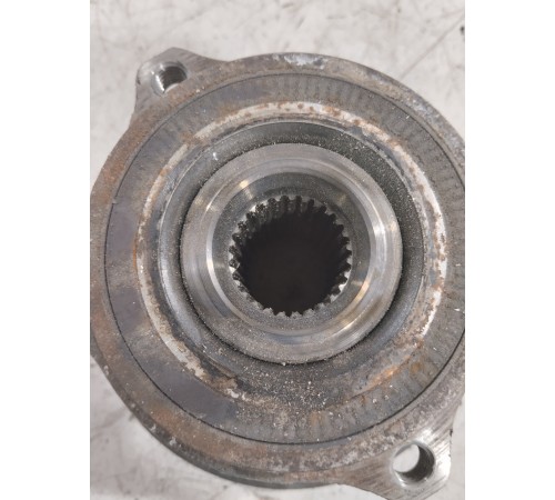 Ступица задняя левая