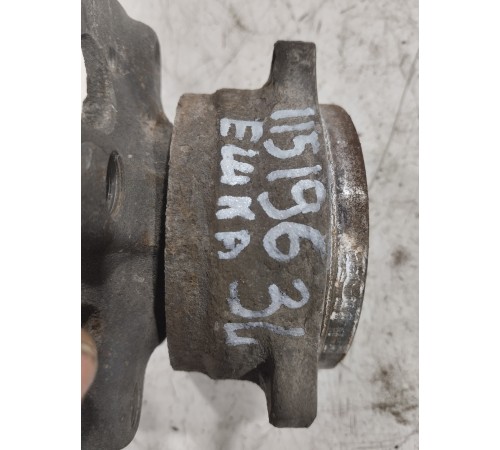 Ступица задняя левая