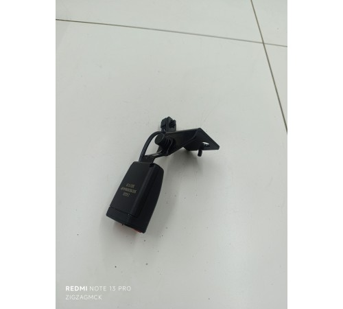 Ответная часть ремня безопасности задняя левая