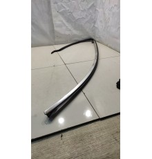 Молдинг двери (передний, левый)