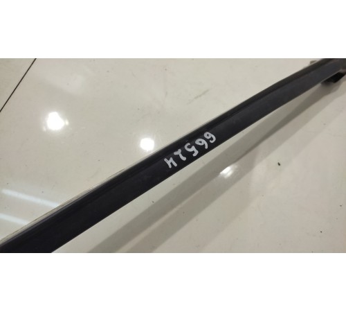 Молдинг двери (передний, левый)