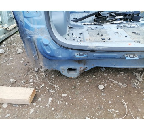 Панель задняя,юбка