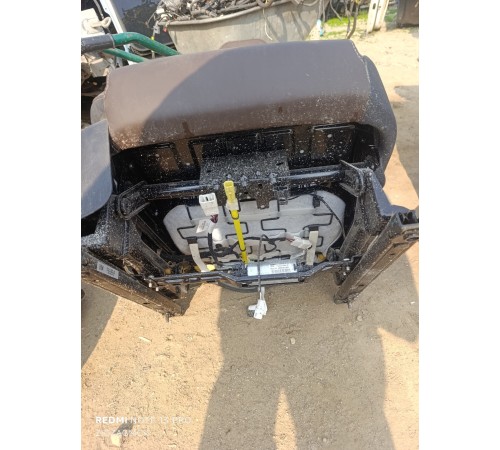 Сиденье переднее правое