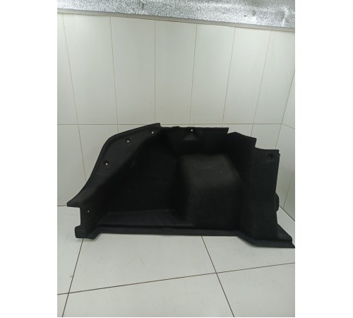 Обшивка багажника левая