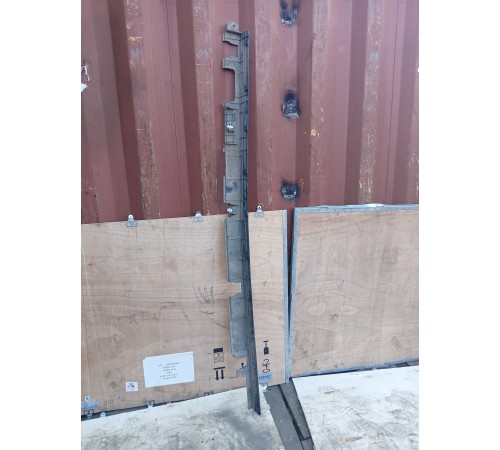 Накладка порога левая