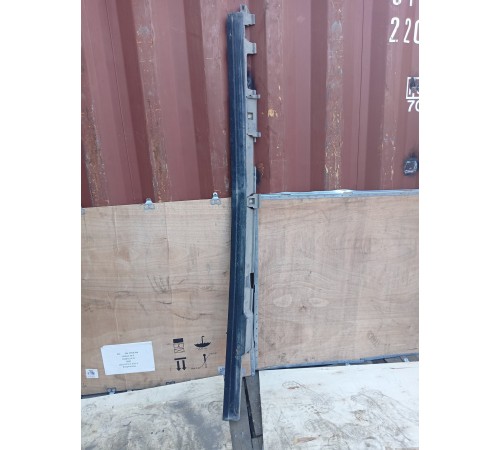 Накладка порога левая