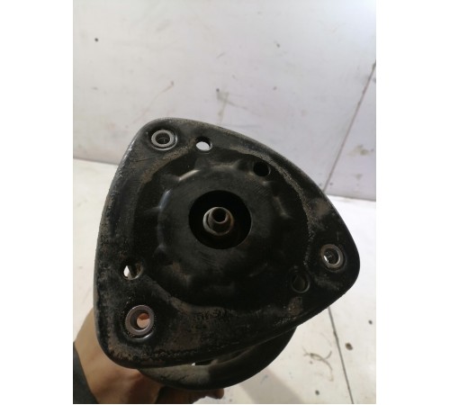 Амортизатор подвески передний левый в сборе