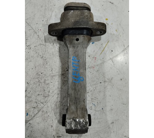 Опора двигателя центральная