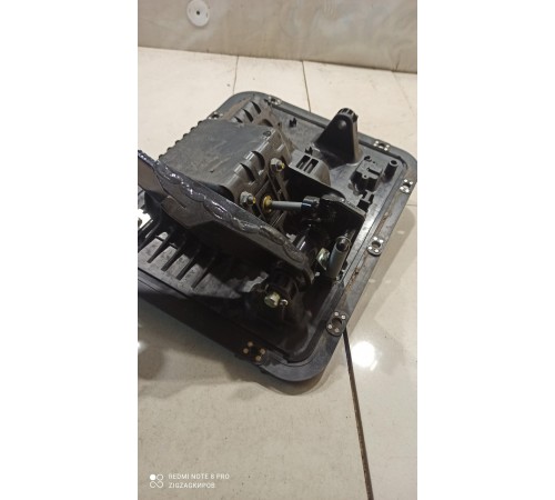 Педаль тормоза в сборе