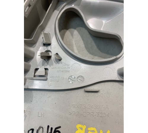 Обшивка стойки (верхняя, левая)