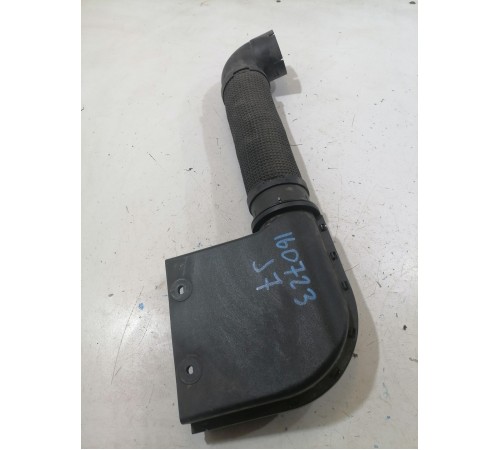 Воздухозаборник передний