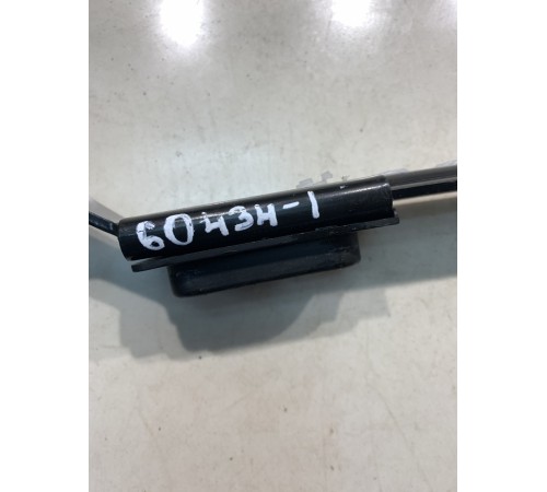 Кронштейн переднего левого ремня безопасности