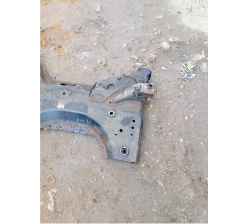 Балка (подрамник) передний