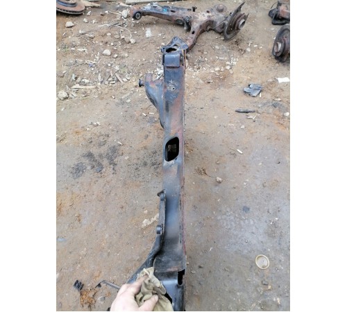 Балка (подрамник) передний