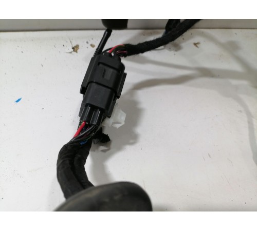 Проводка двери багажника