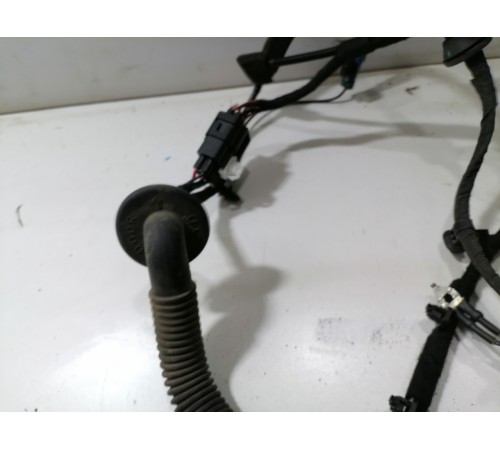 Проводка двери багажника