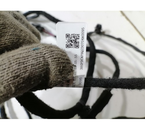 Проводка двери багажника