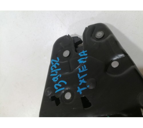 Замок крышки багажника с доводчиком