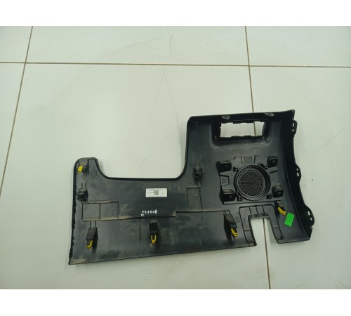 Накладка торпедо левая нижняя