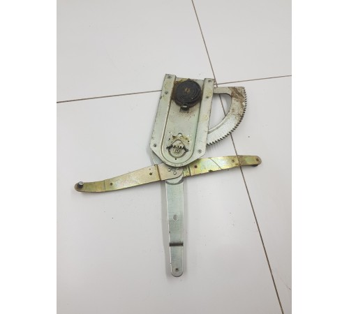 Стеклоподъемник двери правый