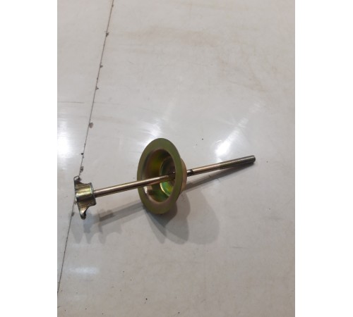 фиксатор запасного колеса