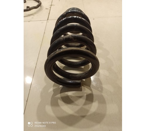 Пружина подвески (передняя, правая)