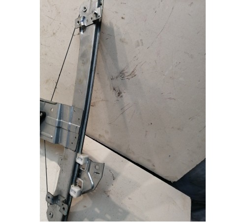 Стеклоподъемник электрический задний правый