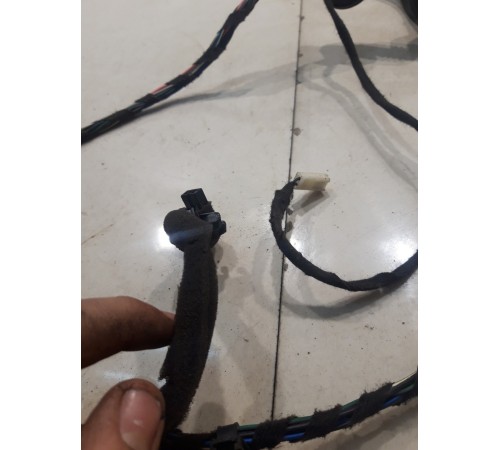 Электропроводка крышки багажника