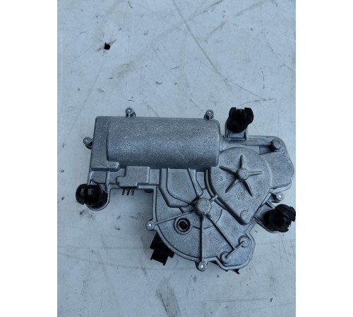 Доводчик замка крышки багажника