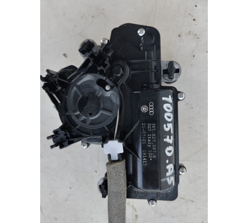 Доводчик замка крышки багажника