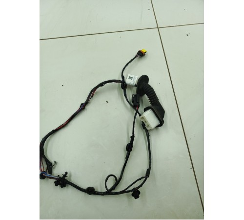 Электропроводка двери задняя левая