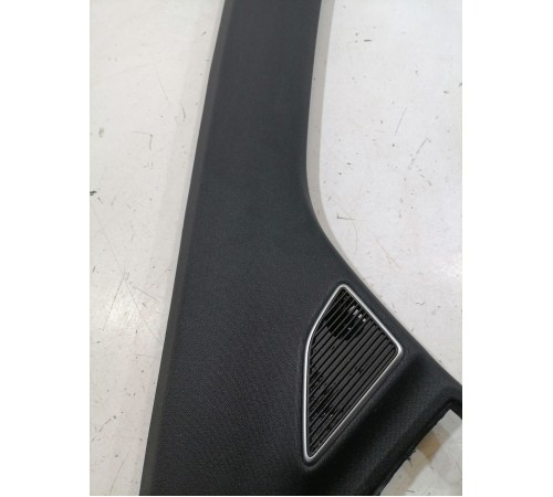 Обшивка стойки лобового стекла правая