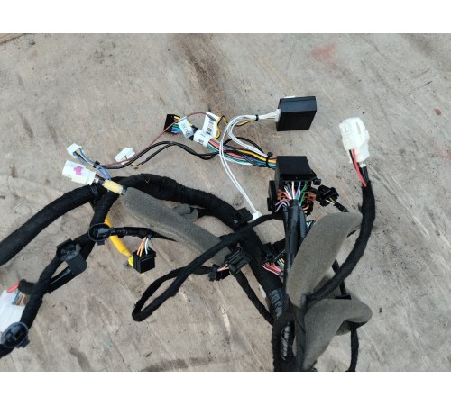 Электропроводка подторпедная с монтажным блоком