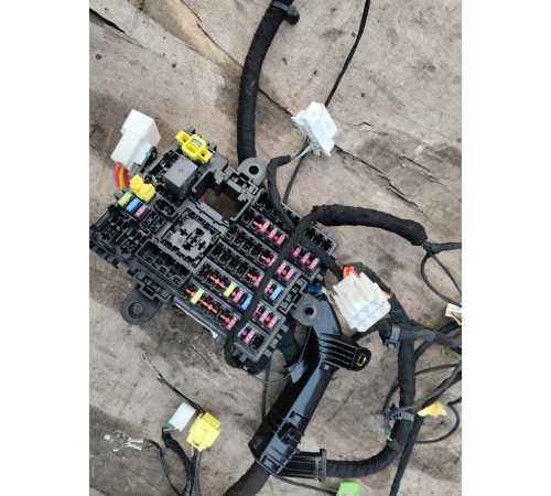 Электропроводка подторпедная с монтажным блоком