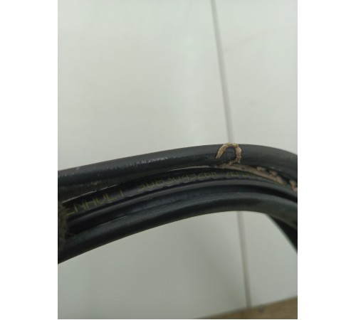 Уплотнитель багажника