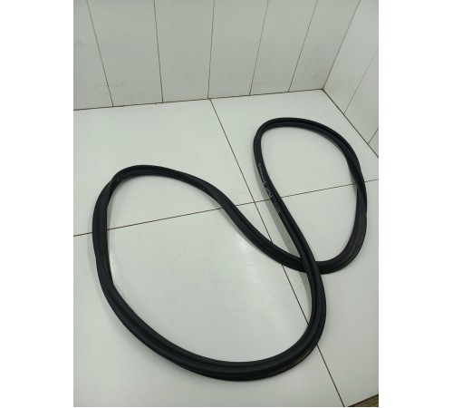 Уплотнитель багажника